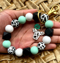 Load image into Gallery viewer, beaded wristlet