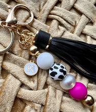 Load image into Gallery viewer, cow keychain