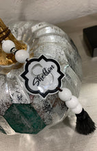 Load image into Gallery viewer, bead garland
